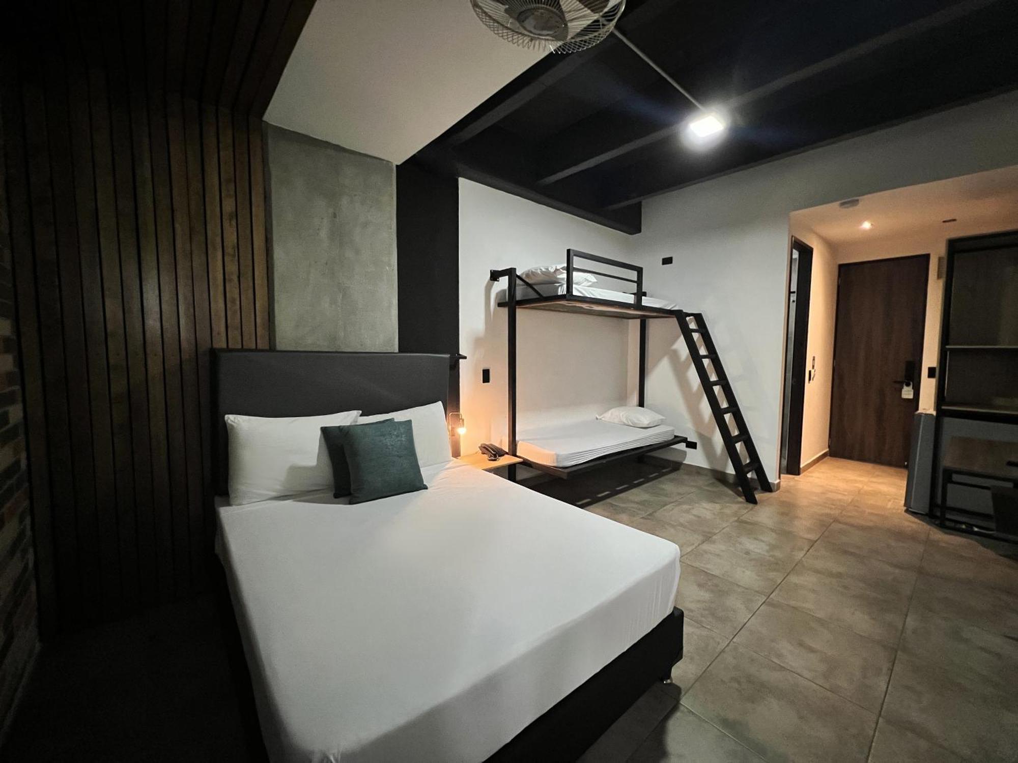 Apartahotel Medellin Ngoại thất bức ảnh