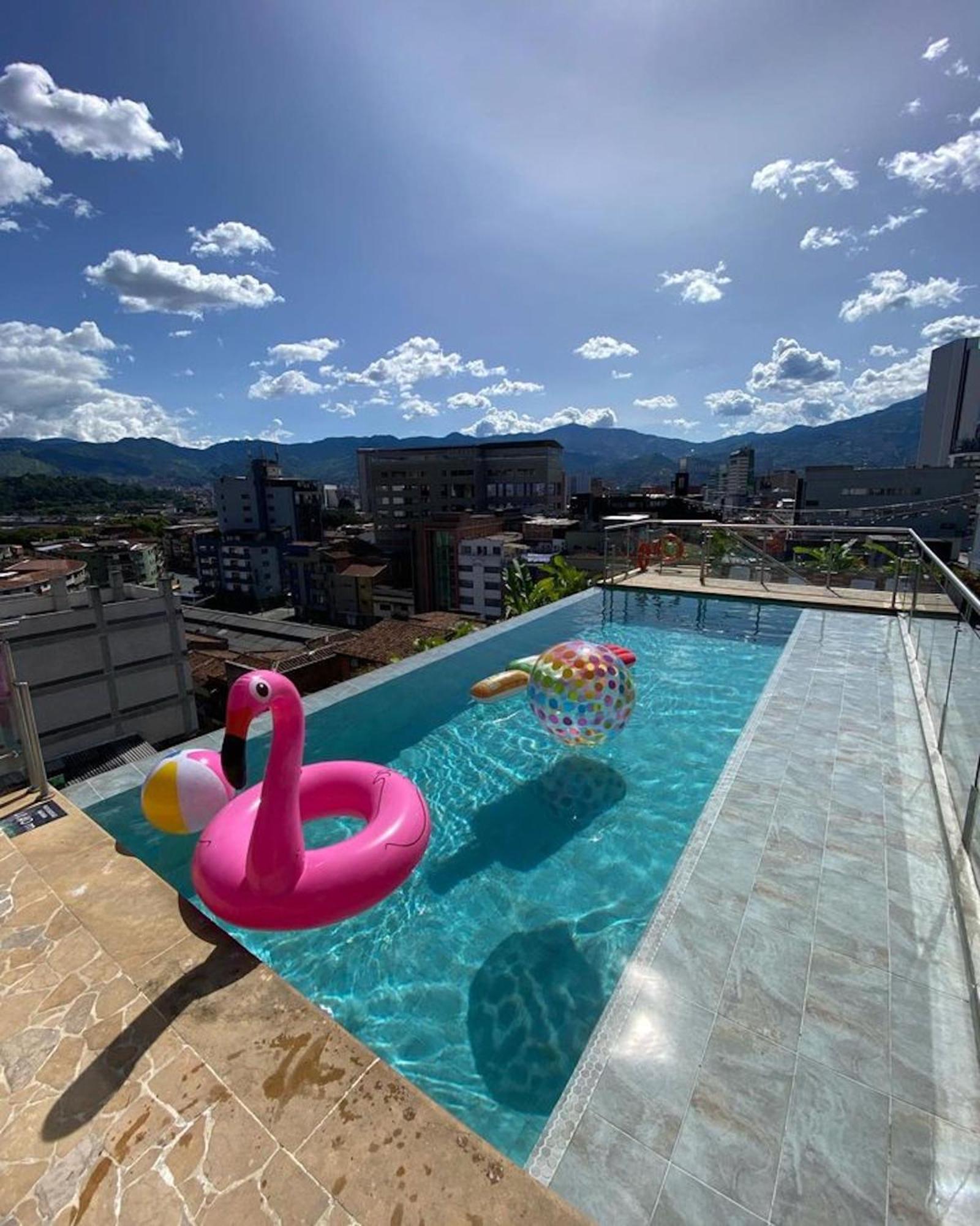 Apartahotel Medellin Ngoại thất bức ảnh