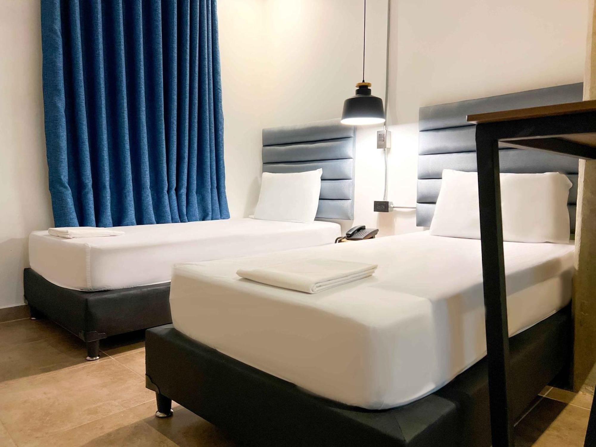 Apartahotel Medellin Ngoại thất bức ảnh