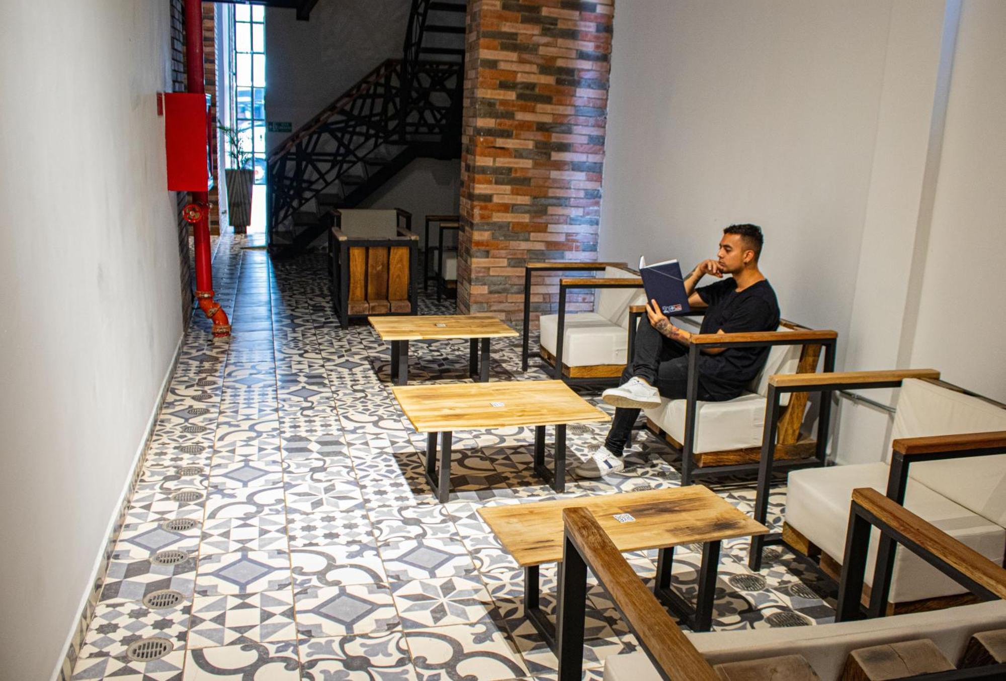 Apartahotel Medellin Ngoại thất bức ảnh