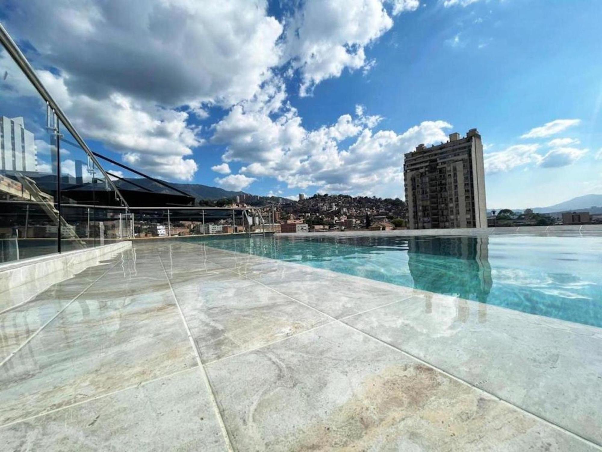 Apartahotel Medellin Ngoại thất bức ảnh